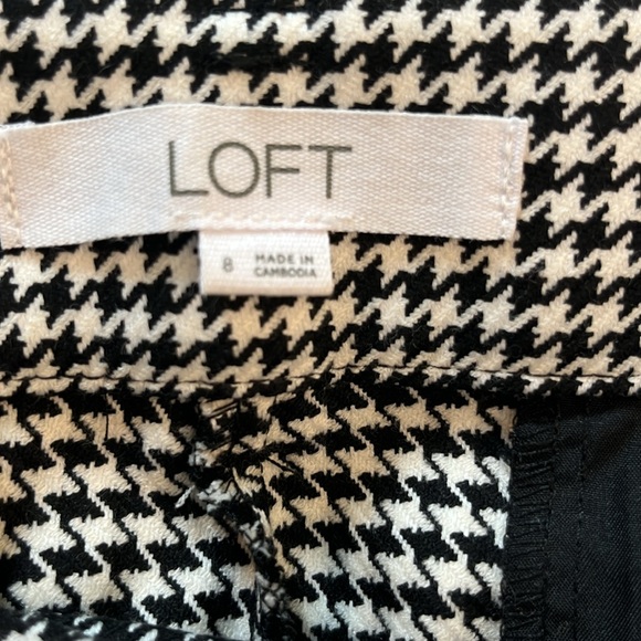 LOFT Belted  Black and White Houndstooth Trousers - Picture 7 of 8